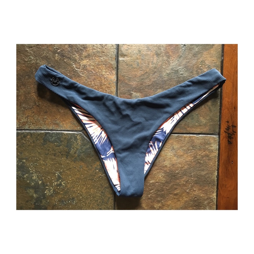 [maaji] 🌊 stargazer cascade reversible bottoms